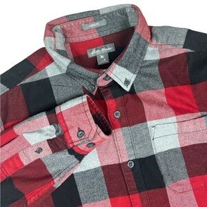 Eddie Bauer Flannel Shirt Men’s Medium Red Black Gray Buffalo Plaid‎ Classic fit